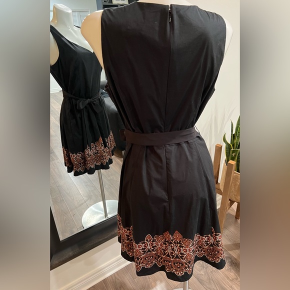 Le Chateau dress - Picture 4 of 5